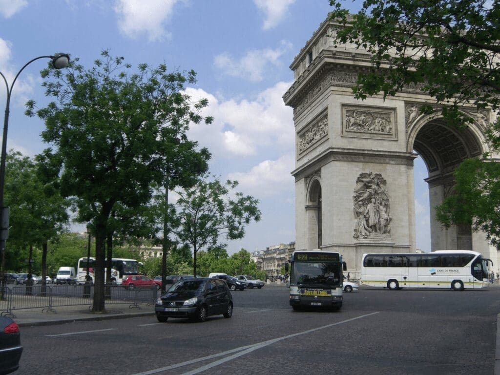 Visiter Paris en autocar